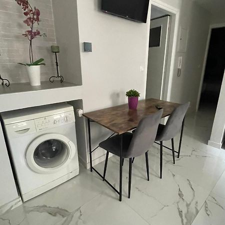 Anais Apartment Preveza Buitenkant foto