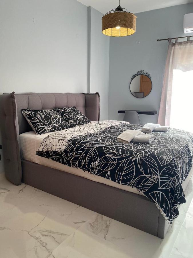 Anais Apartment Preveza Buitenkant foto