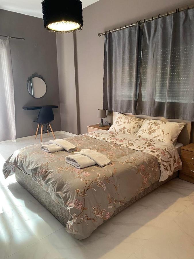 Anais Apartment Preveza Buitenkant foto
