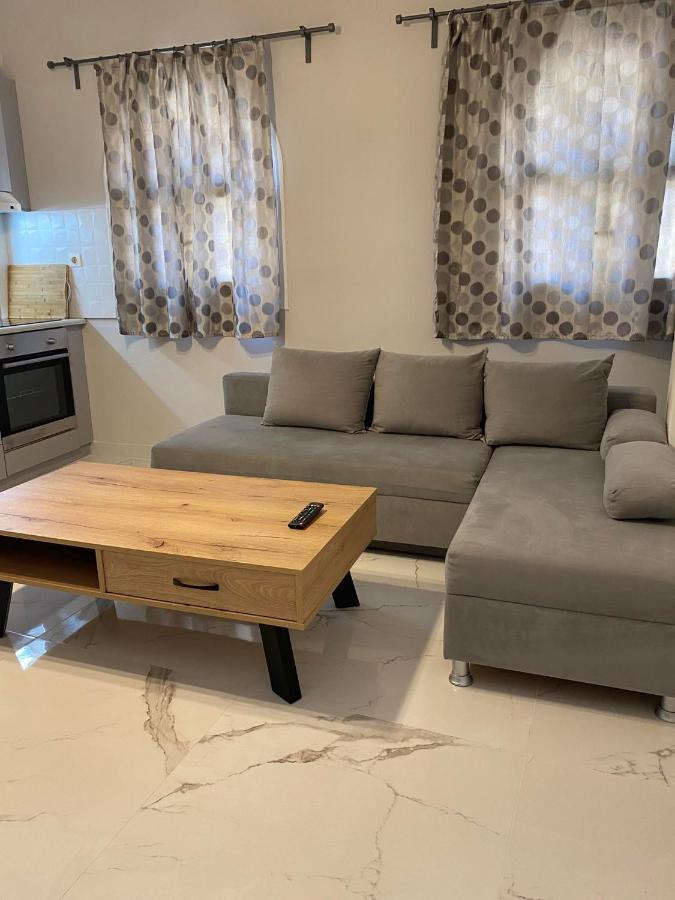Anais Apartment Preveza Buitenkant foto