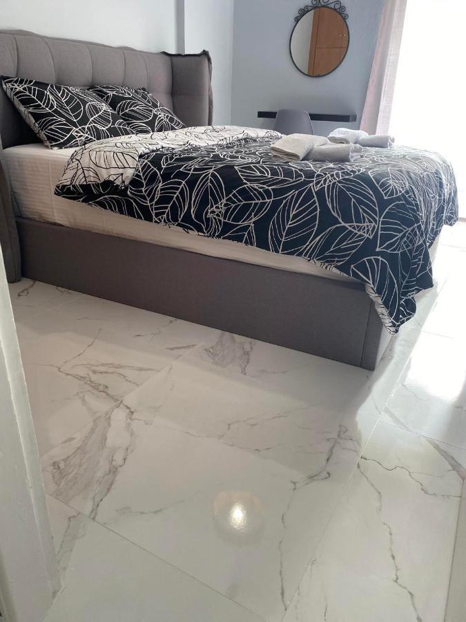 Anais Apartment Preveza Buitenkant foto
