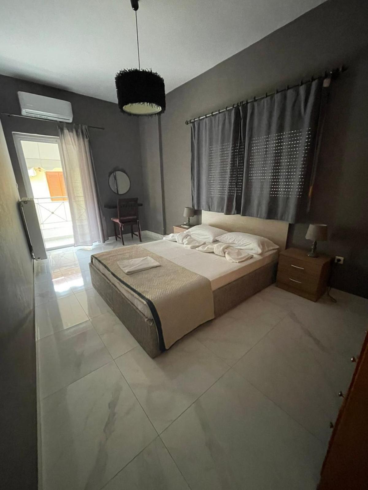 Anais Apartment Preveza Buitenkant foto