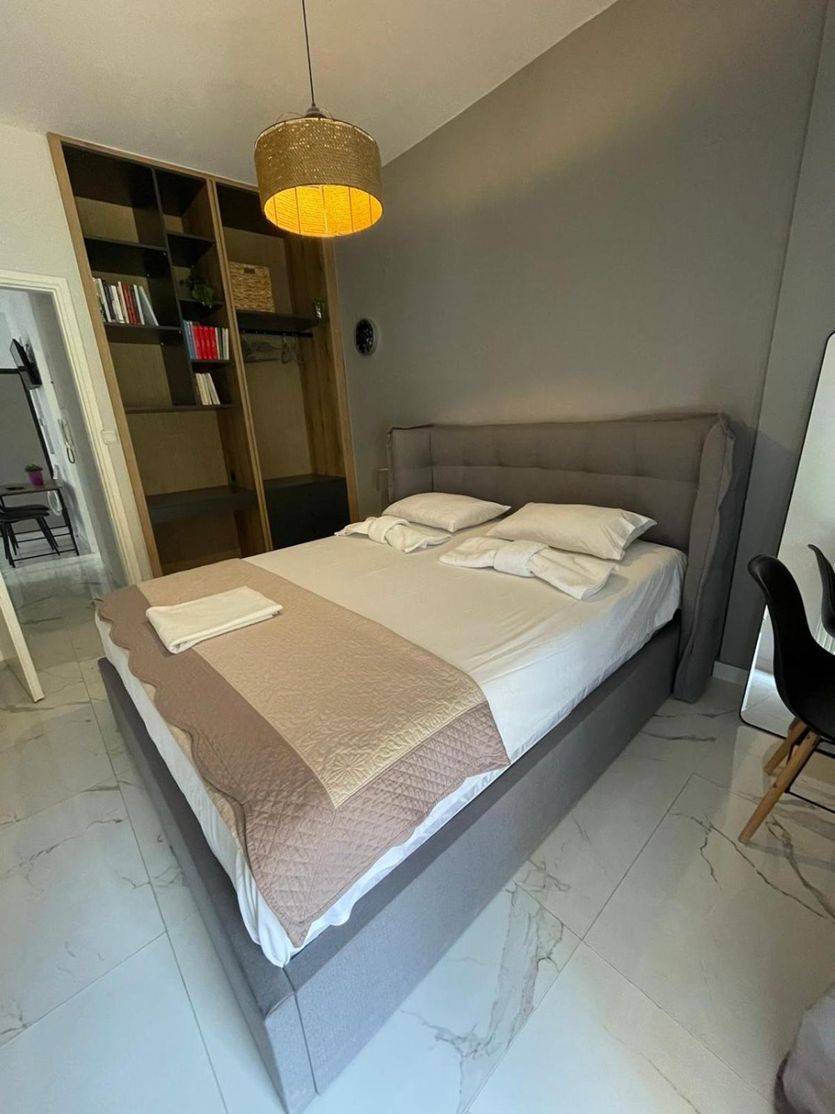 Anais Apartment Preveza Buitenkant foto