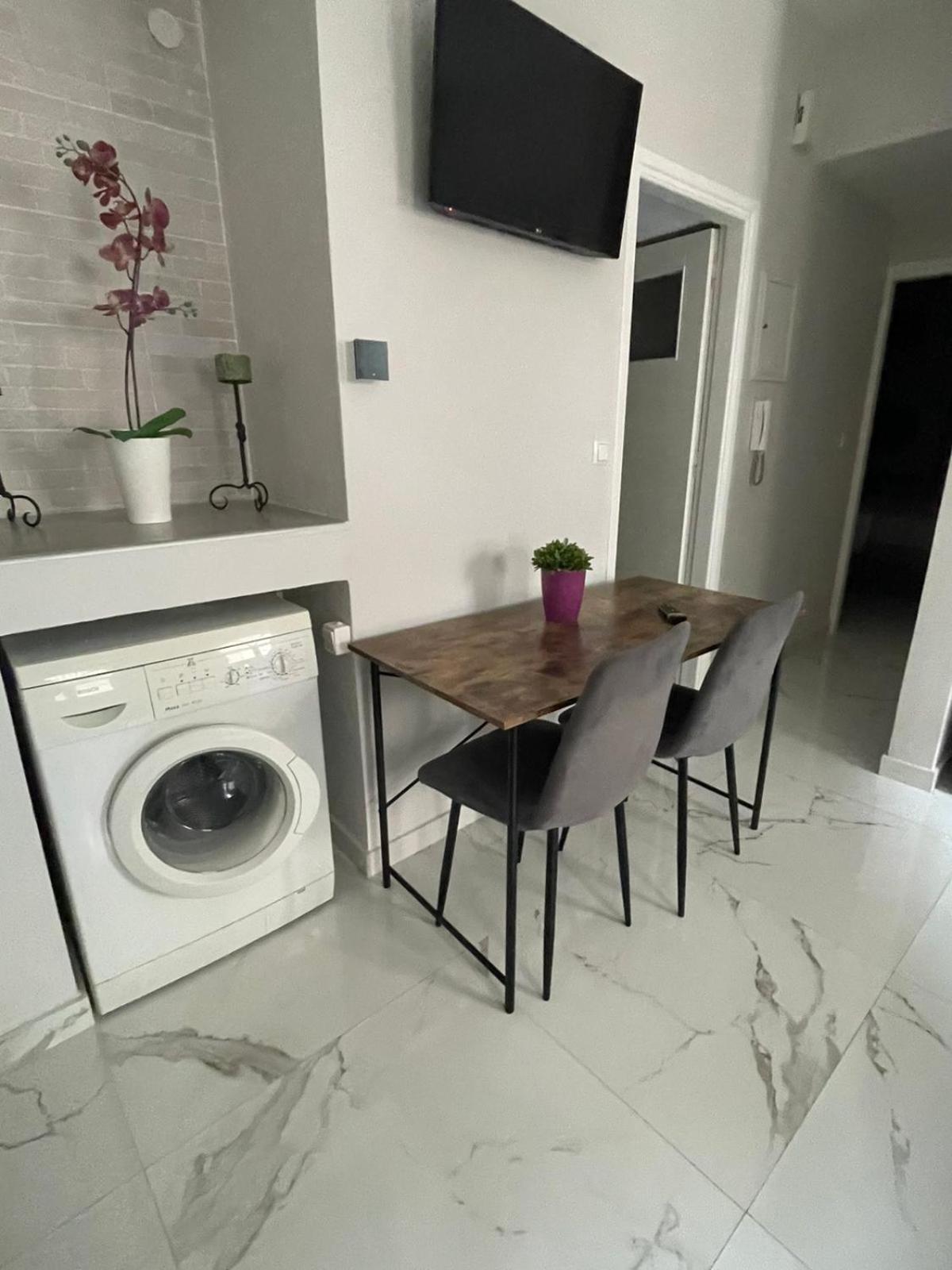 Anais Apartment Preveza Buitenkant foto